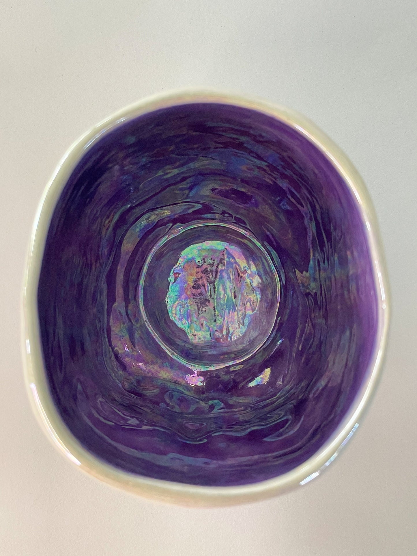 Taza de cráneo de bebé tornasol